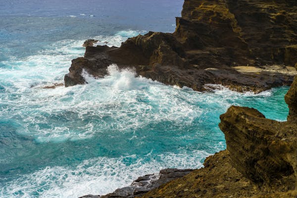 Beautiful hawaiian islands wall art